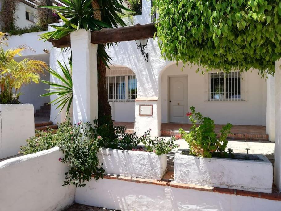 Apartamento Grande En El Puerto Marina Del Este Apartment La Herradura  Exterior photo